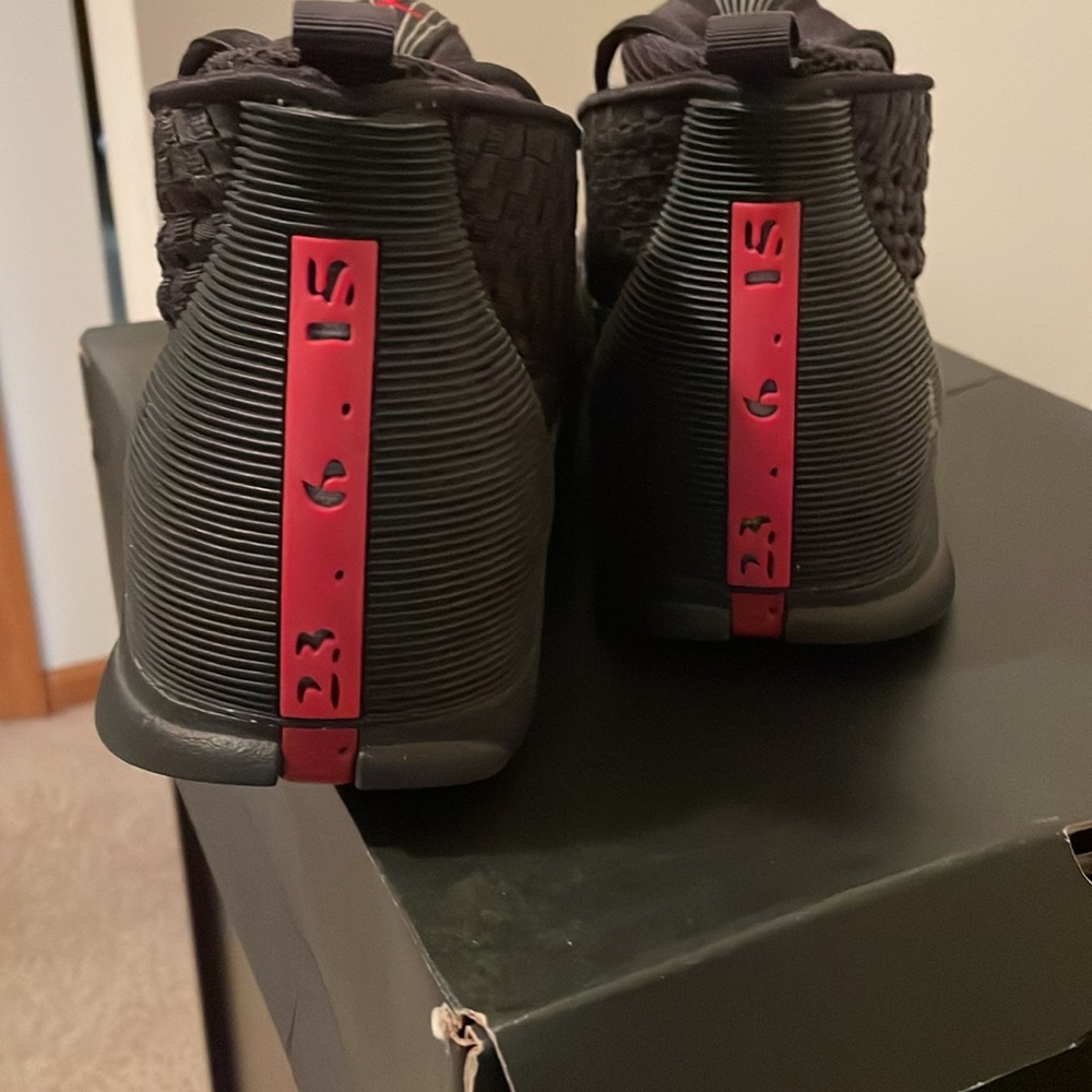 Nike Air Jordan 15 Retro men’s size 10 - Picture 7 of 16